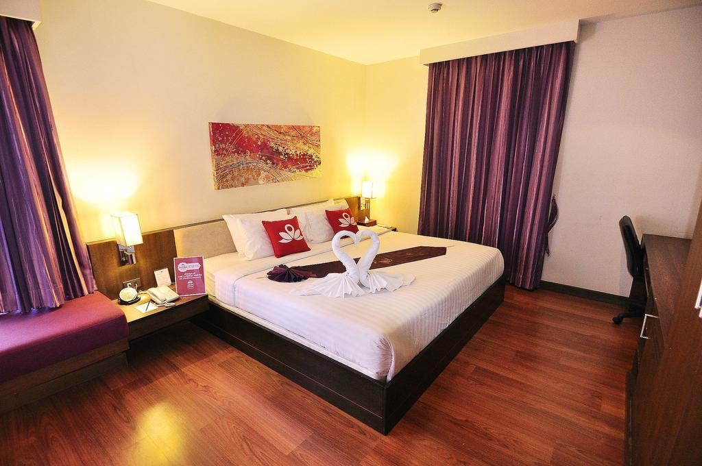Zen Sukhumvit Soi 10 Hotel