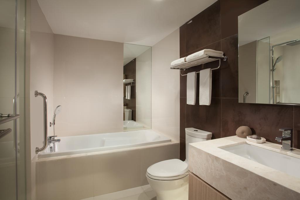 Somerset Ekamai Apartment *