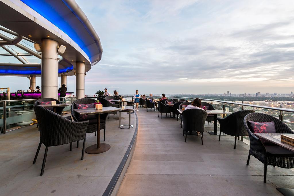Apartment Sky Walk Condominium Bangkok