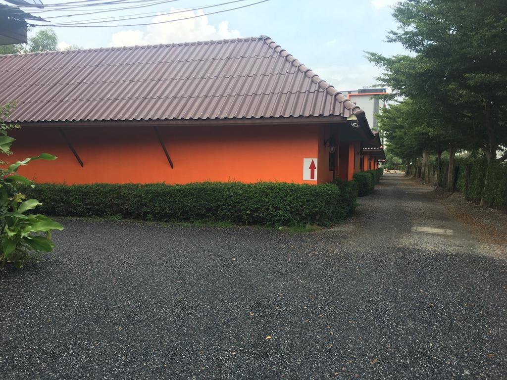 Rangsit Resort 3*