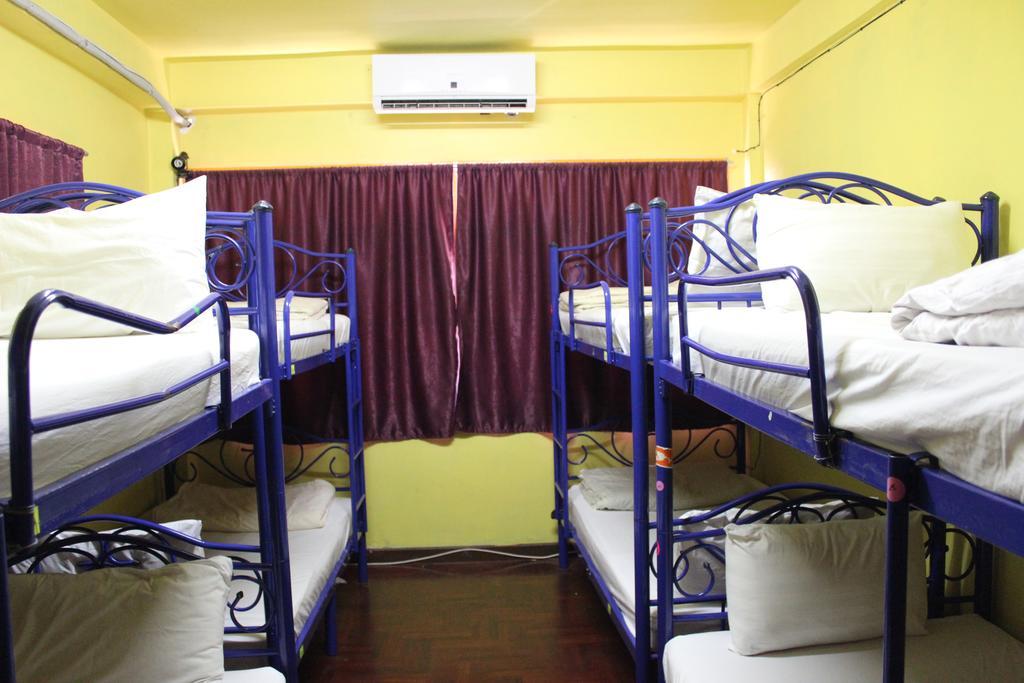 Hug Hostel Bangkok