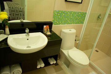 Legacy Sukhumvit Hotel