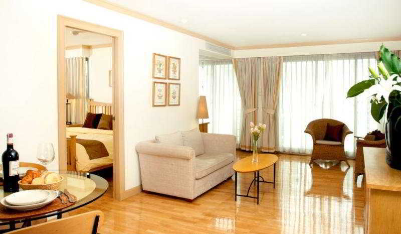 Riverfront 4*