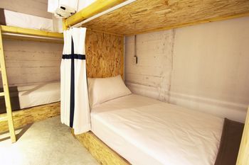 Hostel Oneday Sukhumvit 26 *