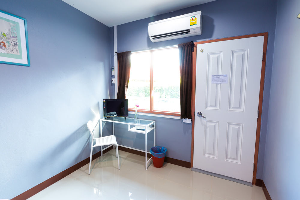 Wanderlust Hostel *