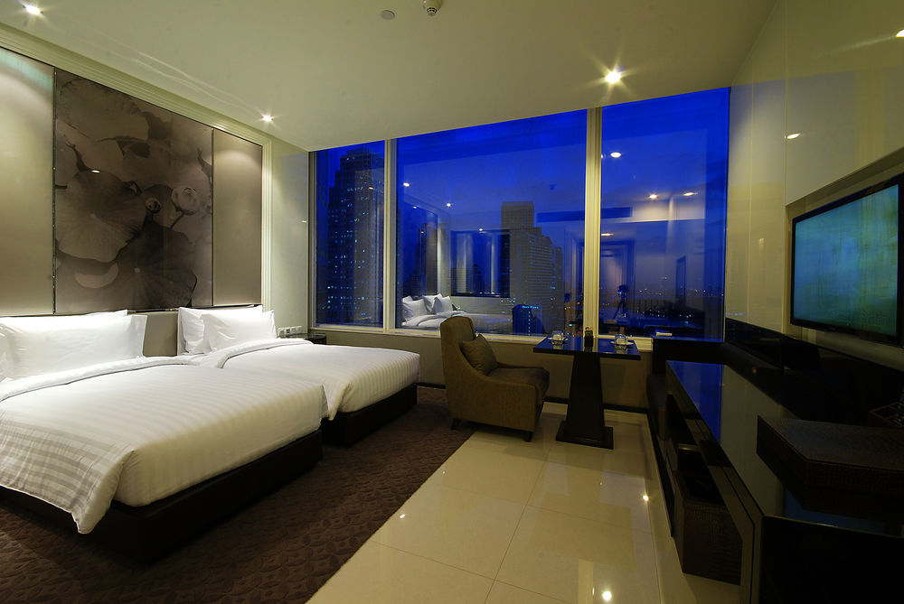 Grande Centre Point Terminal21 Hotel 5*