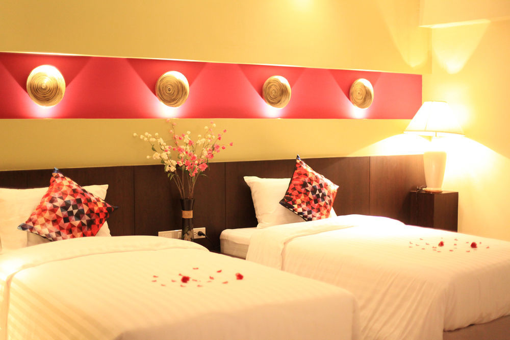 Chateau De Sukhumvit Aparthotel 3*
