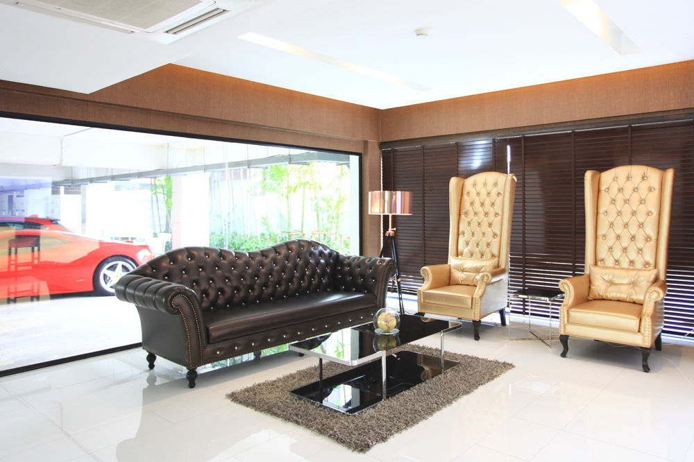 Chateau De Sukhumvit Aparthotel