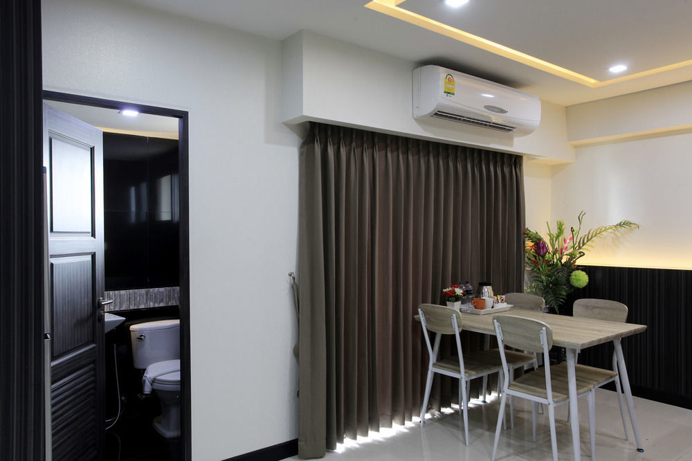 Chateau De Sukhumvit Aparthotel