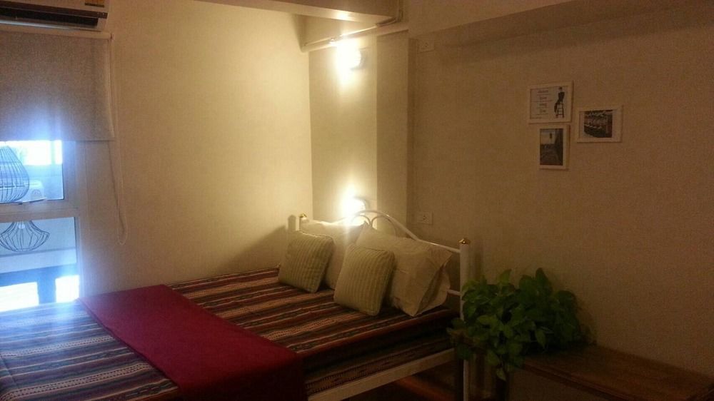 Need Sleep Albergue *