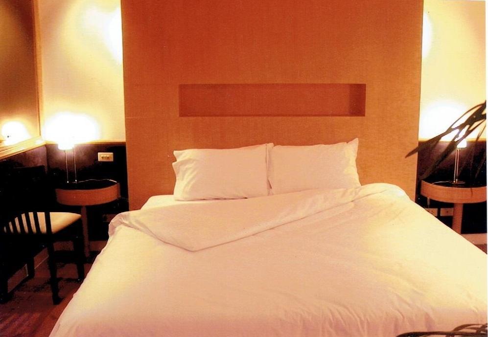Strand 2* Bangkok