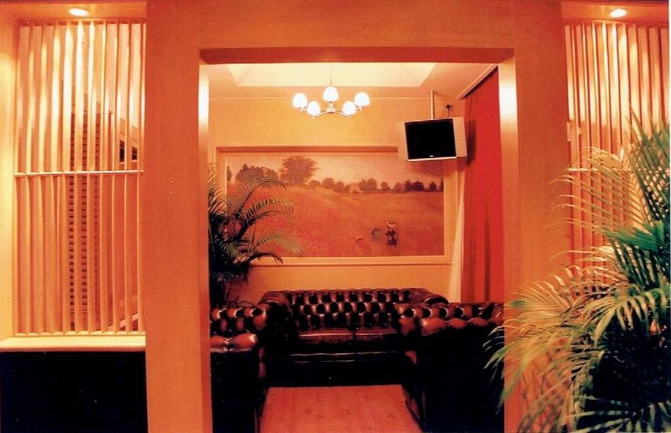 Strand Hotel
