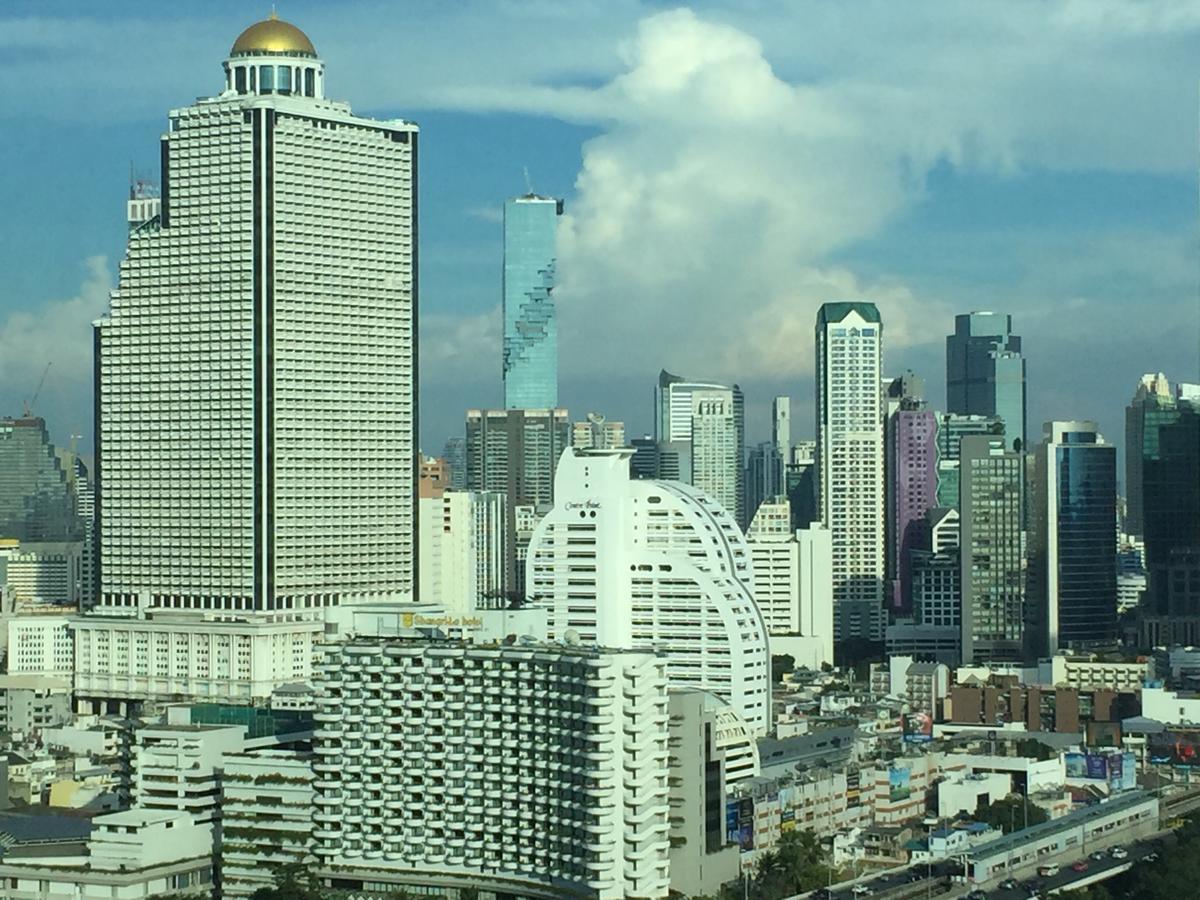 Baan Sathorn Riverfront Apartment
