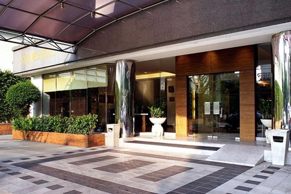 Hotel St. James