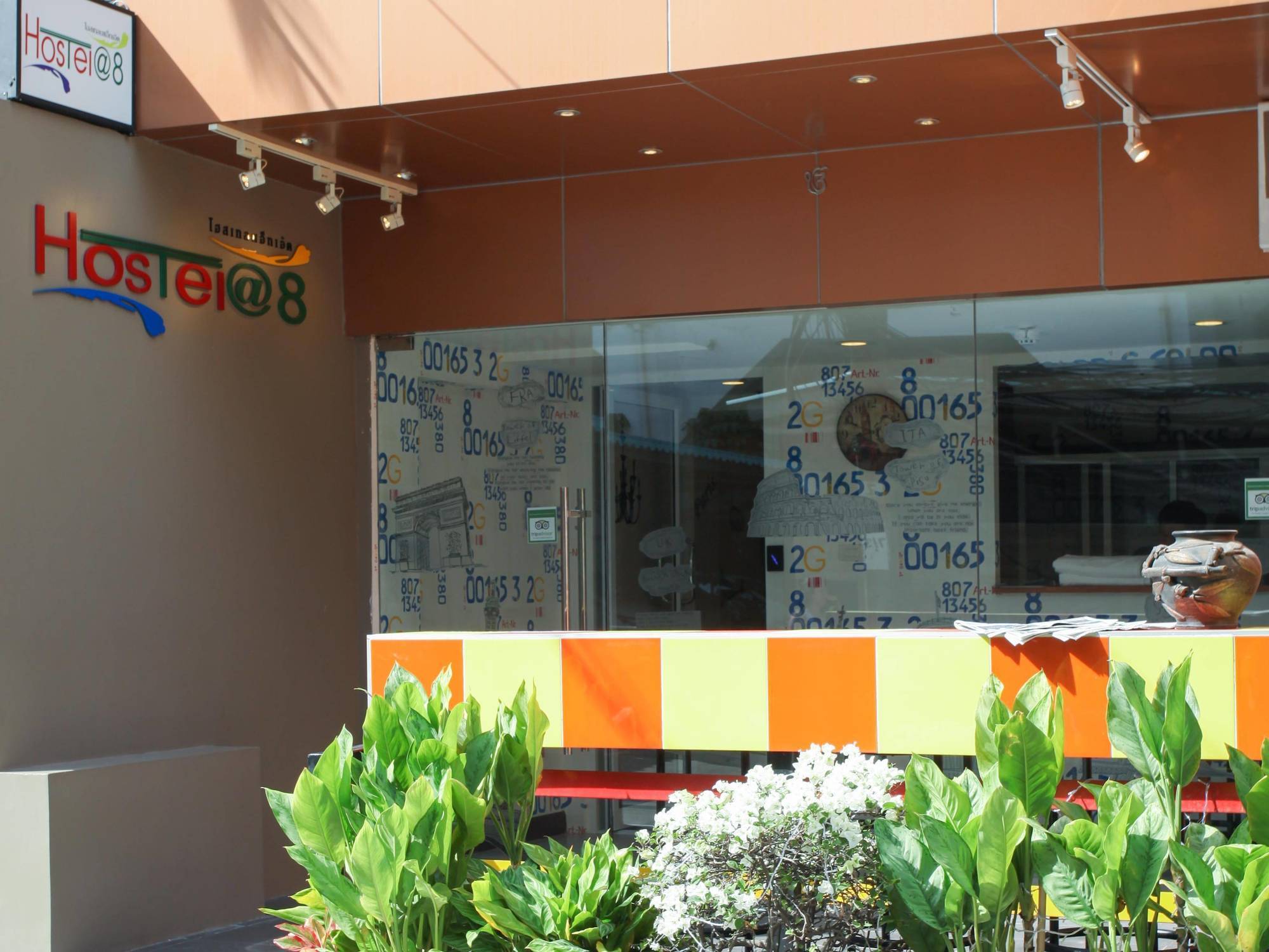 8 Sukhumvit Nana