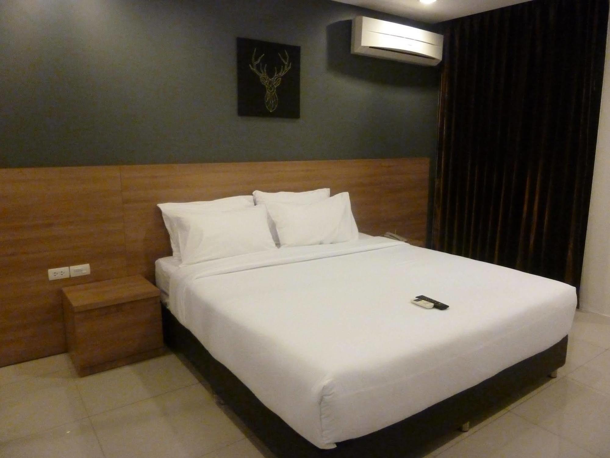 Marigold Sukhumvit Hotel 4*