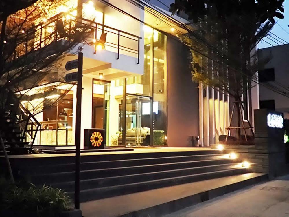 Marigold Sukhumvit Hotel