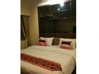 Hotel Triple 8