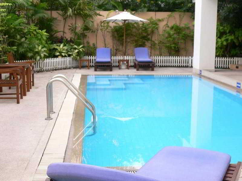 St. James Hotel