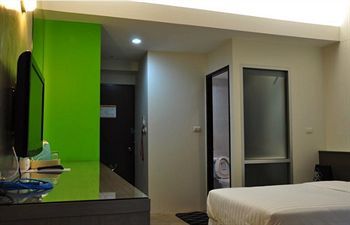 U Place Aparthotel 3*