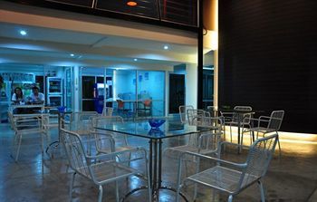 U Place Aparthotel