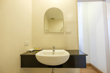 Chadvara Place *