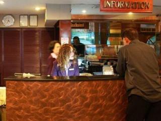 Pradipat Hotel 3*