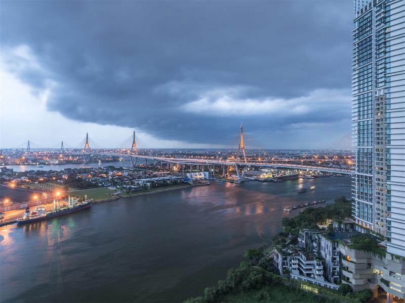 Riverfront Hotel 4*