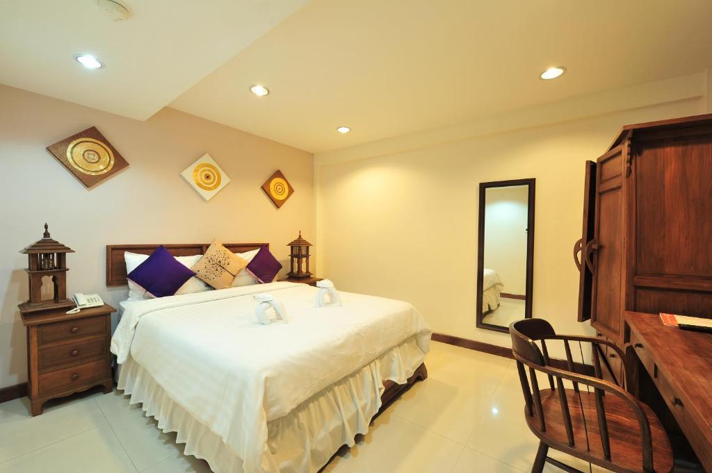 Lullaby Silom Hotel