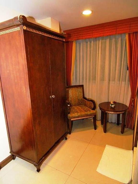 Grand Lucky Hotel