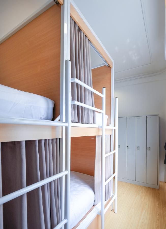 Simple To Sleep Hostel