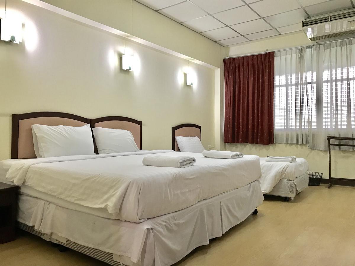 Coop Dopa Hostel Bangkok
