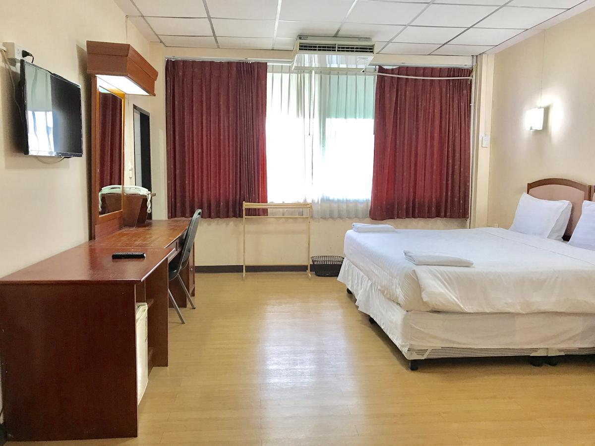 Coop Dopa Hostel Bangkok