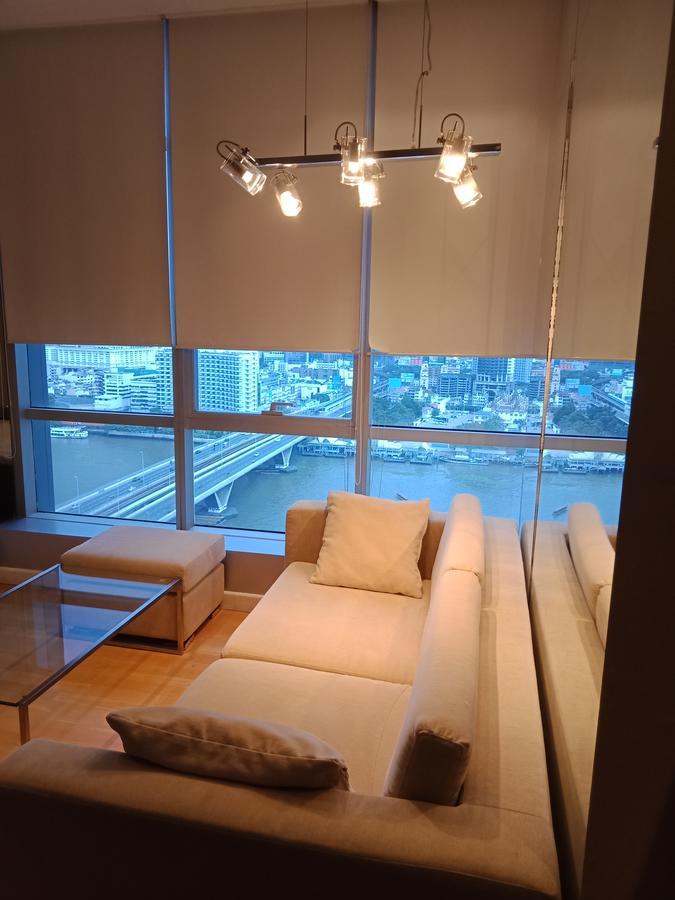 Baan Sathorn Riverfront Apartment *