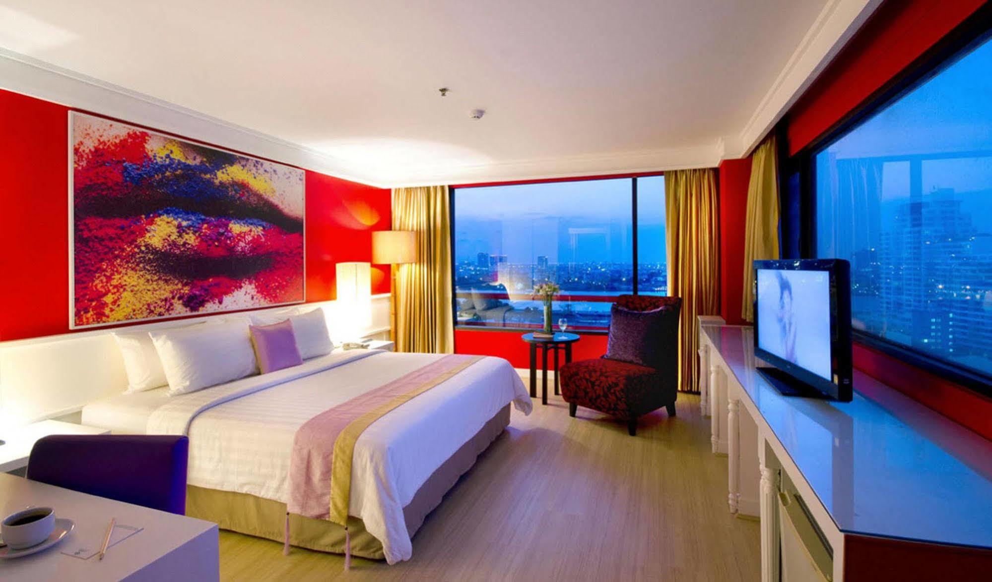 Tongtara Riverview Hotel