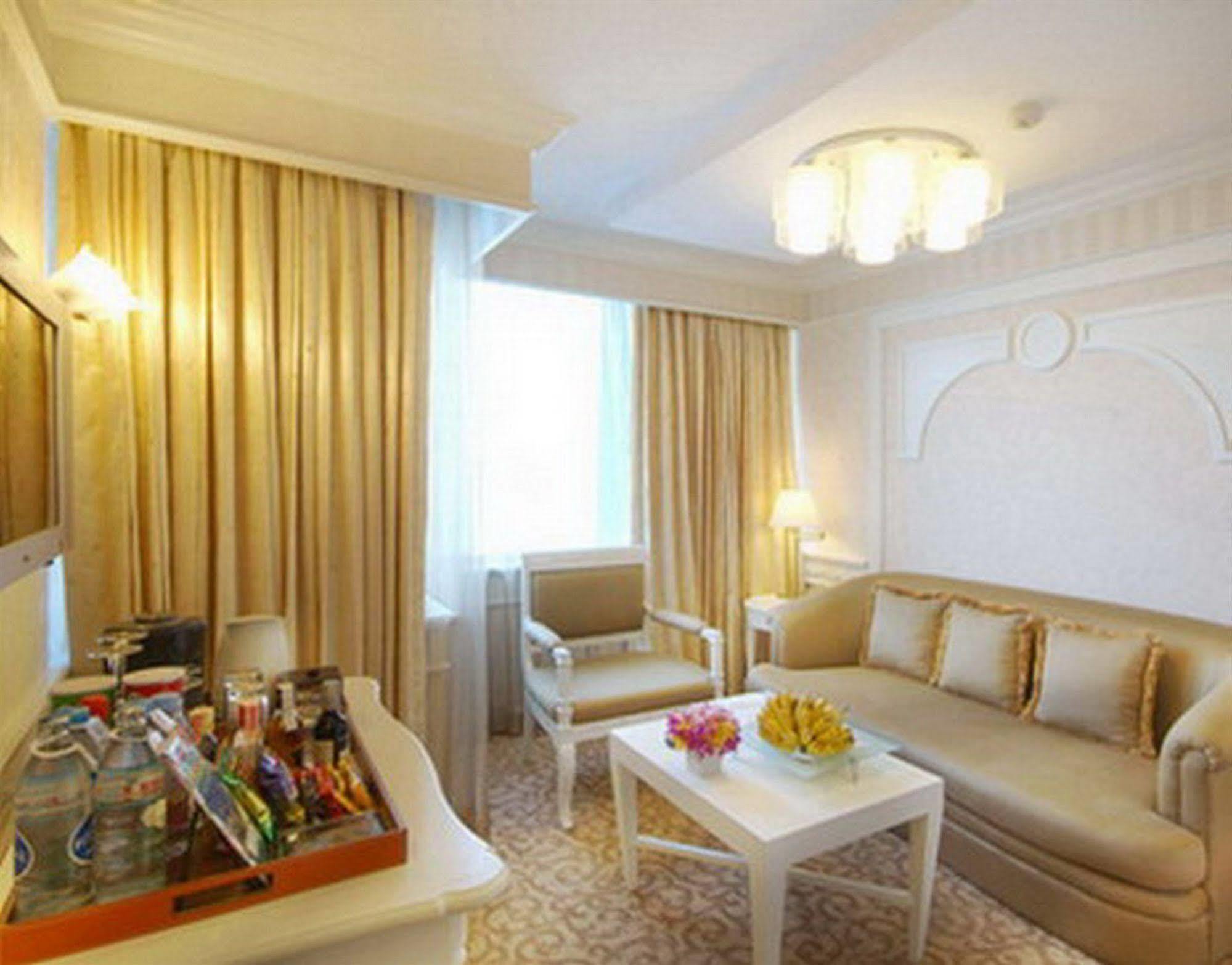 Hotel Doubletree By Hilton Ploenchit