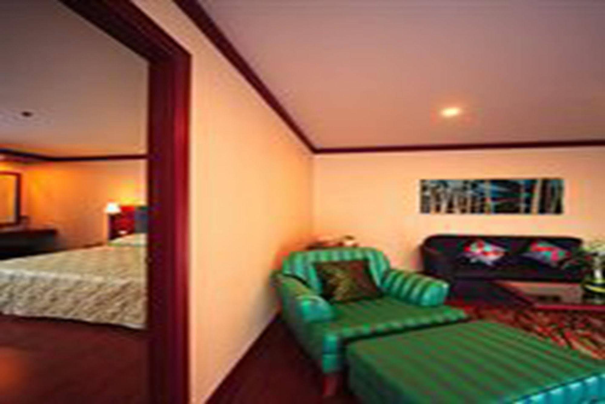 Baiyoke Hotel