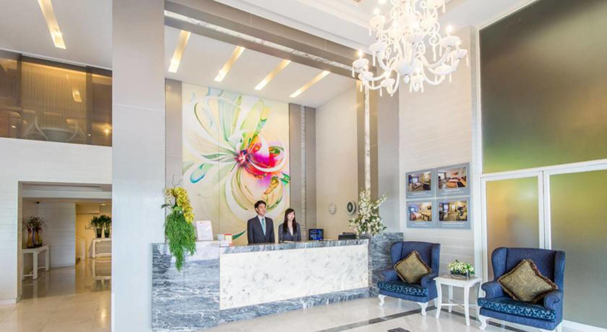 Pratunam Hotel 3*