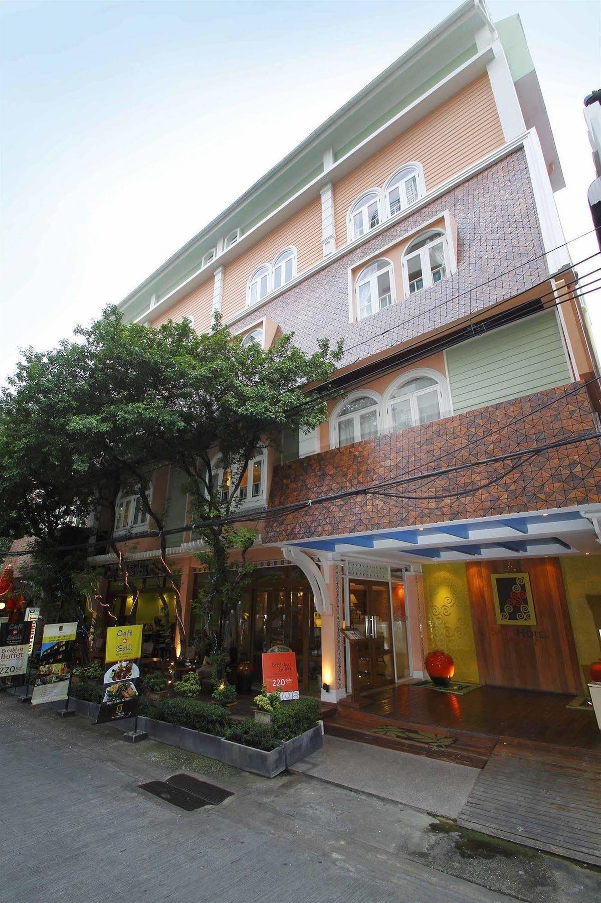 La Petite Salil Sukhumvit 8 3*