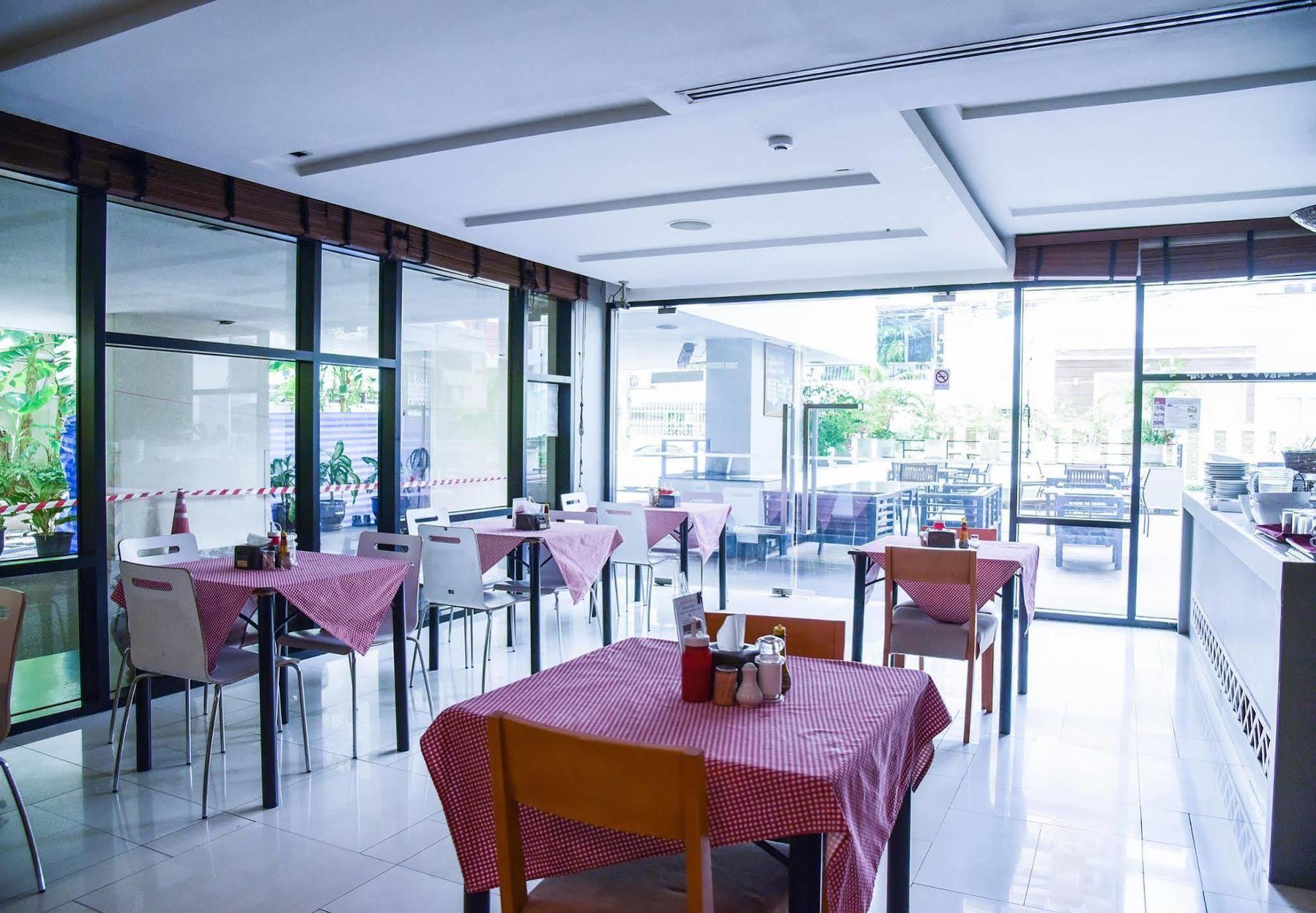 Citadines Sukhumvit 8 Aparthotel 4*