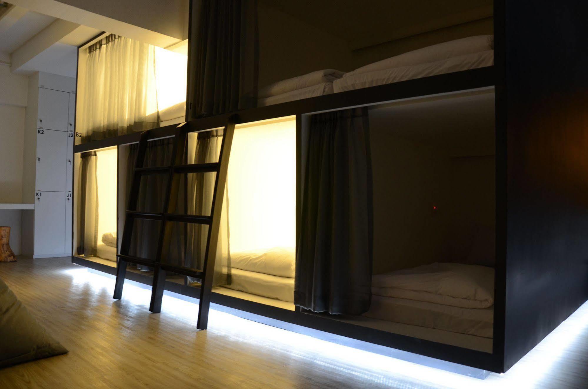 Albergue 3howw @ Sukhumvit 21 *