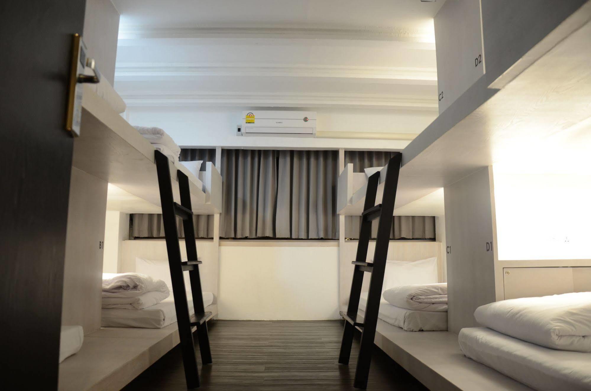 3howw @ Sukhumvit 21 Albergue Banguecoque