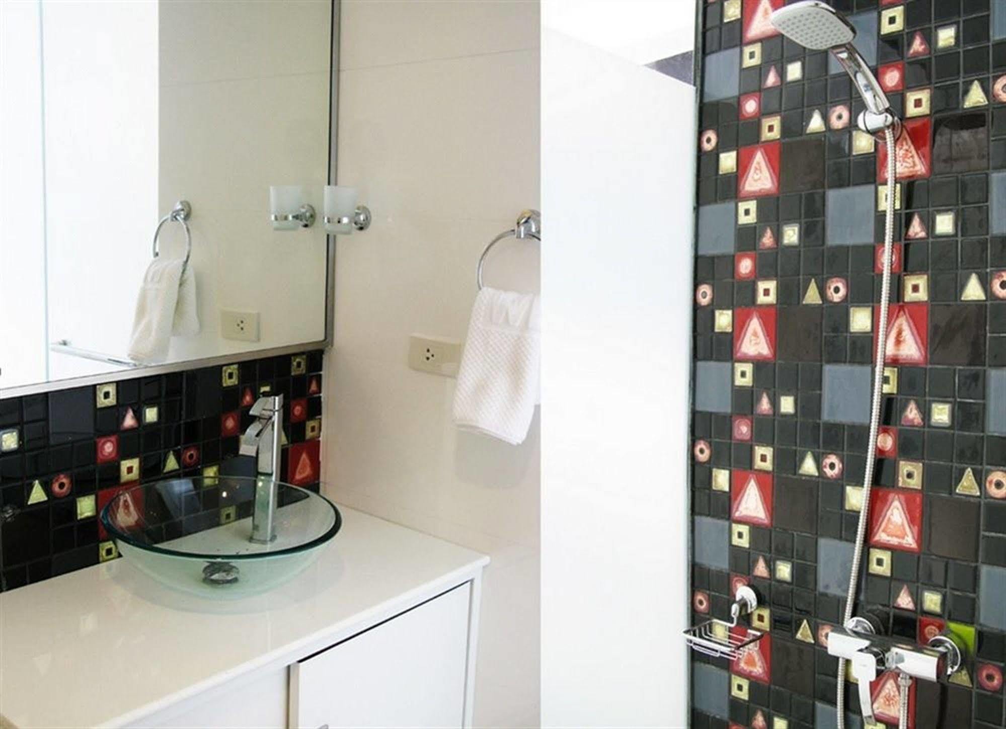 Citin Sukhumvit 11 Nana By Compass Hospitality Hotel