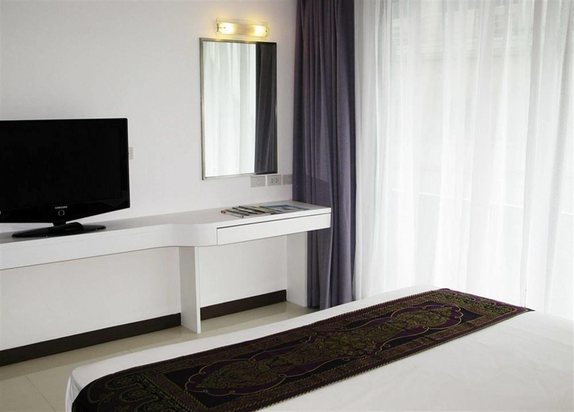 Hotel Citin Sukhumvit 11 Nana By Compass Hospitality