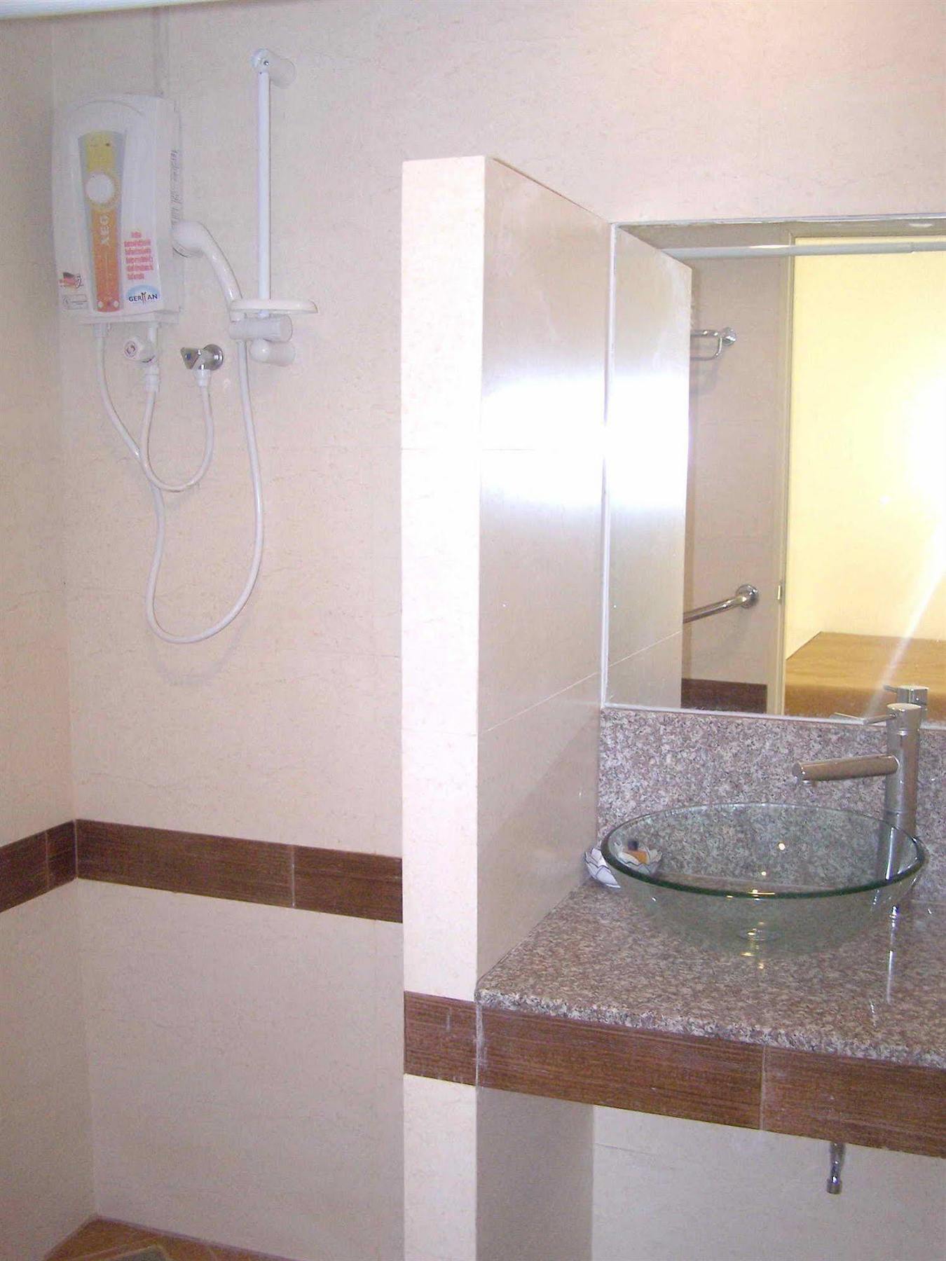 Bansabai Hostelling International Bangkok