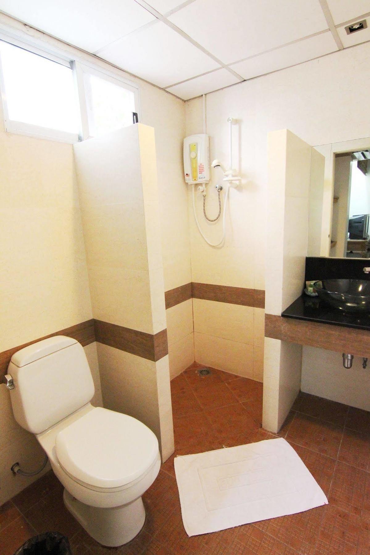 Bansabai Hostelling International Inn 3*
