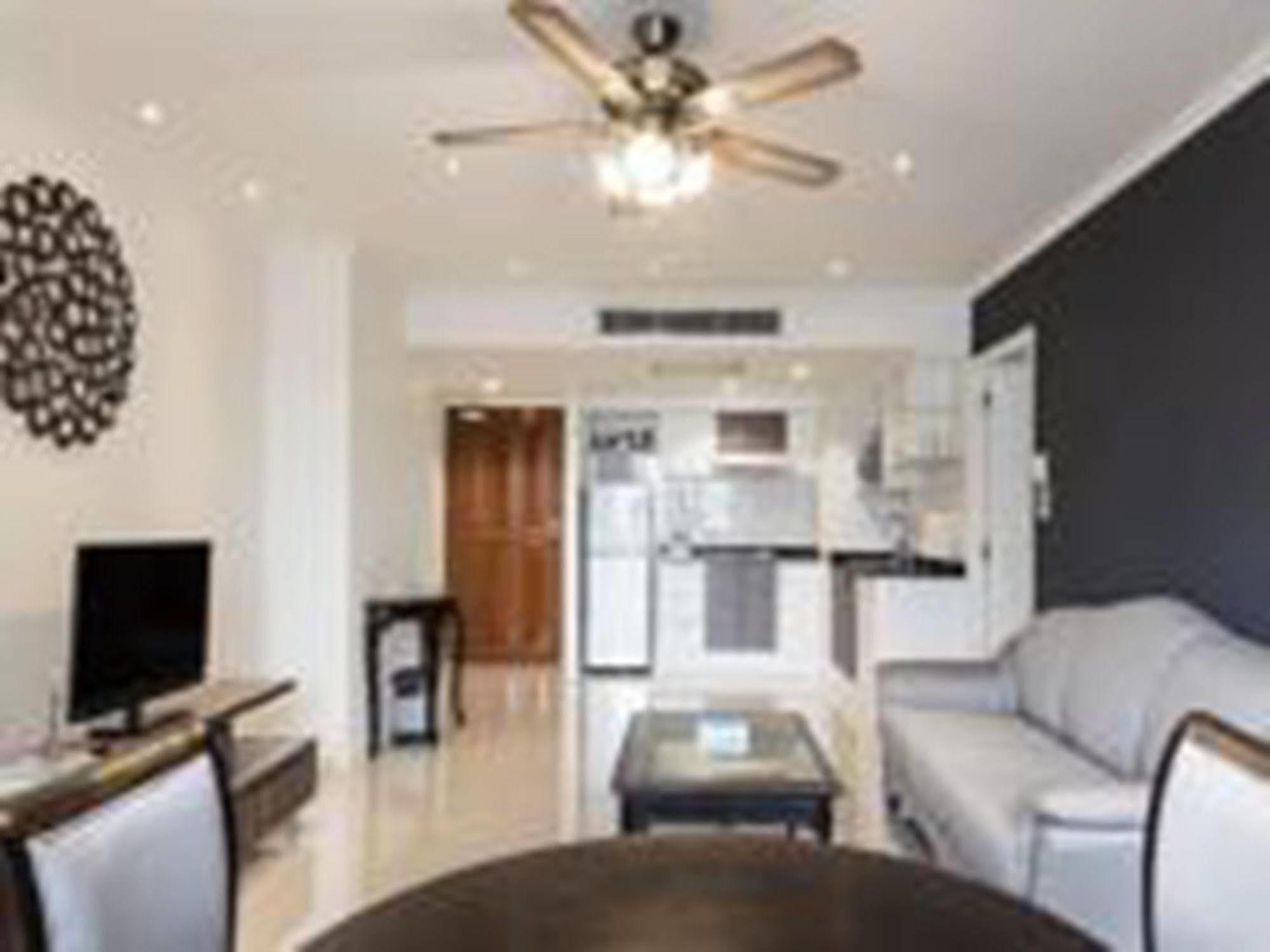 Omni Tower Syncate Suites Hotel 4*