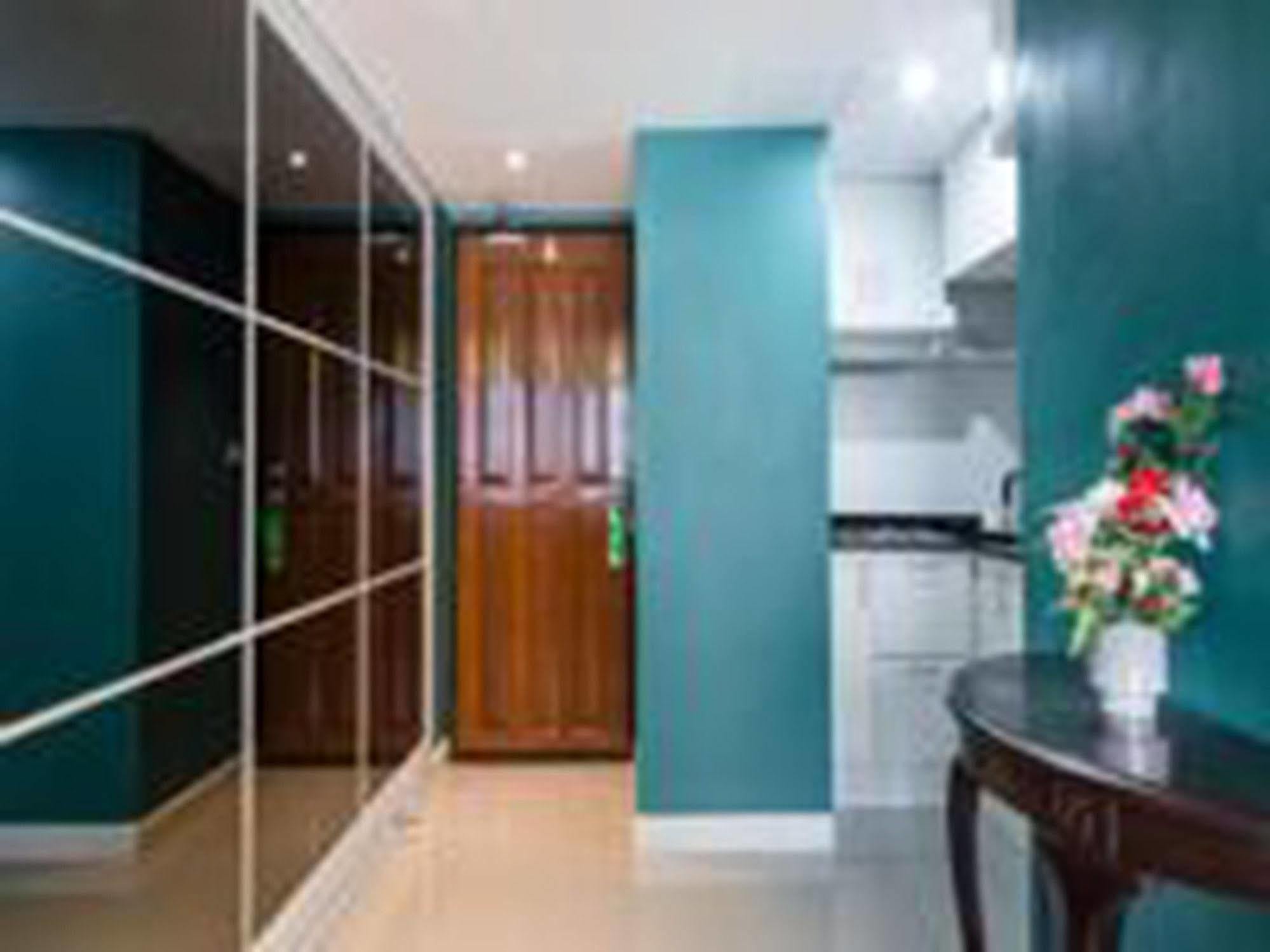 Omni Tower Syncate Suites Bangkok