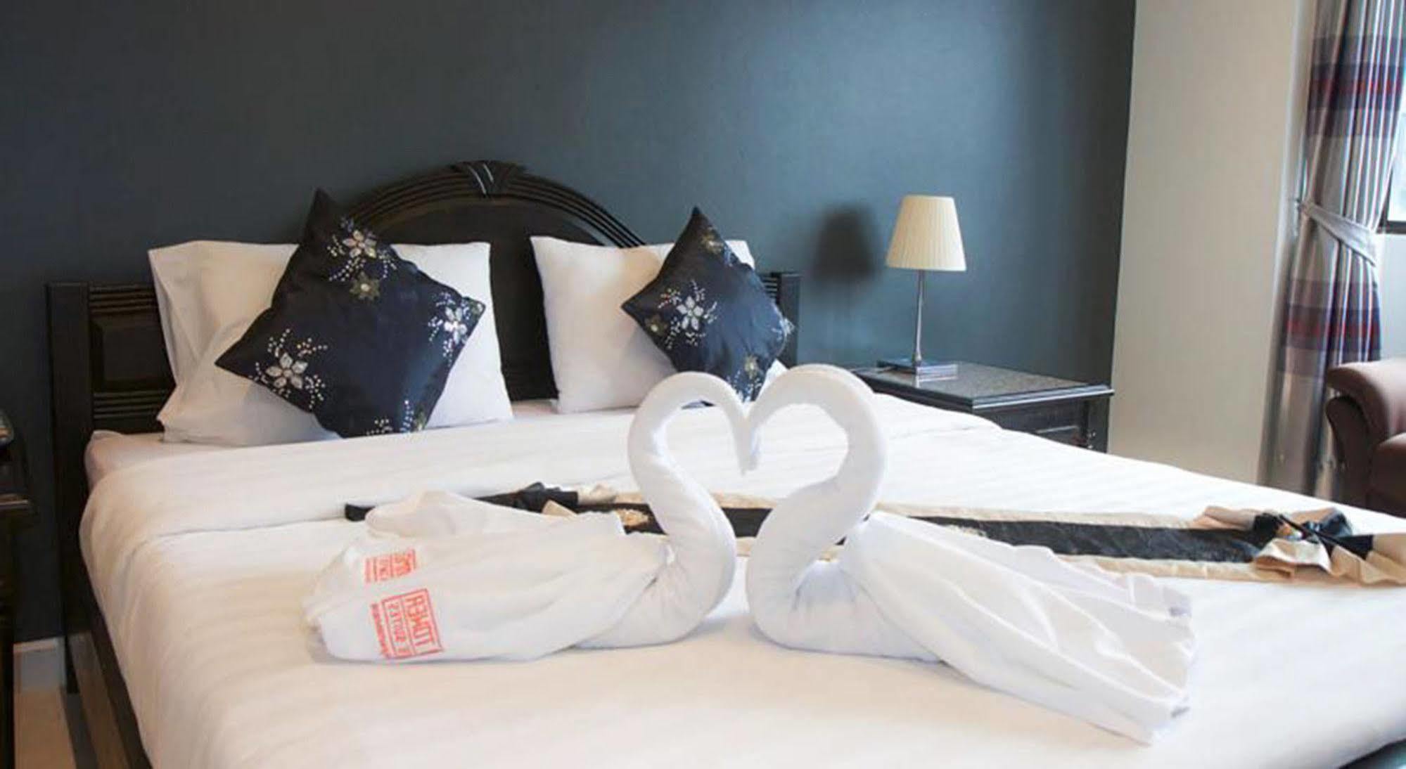 Omni Tower Syncate Suites Hotel 4*