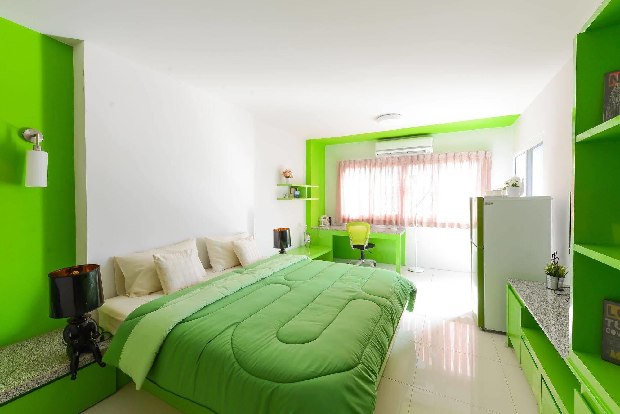 Oyo 460 Int Place Hotel